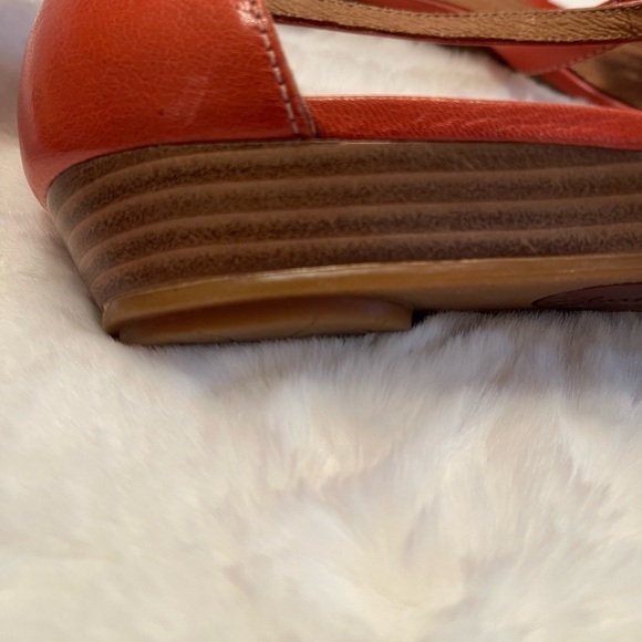 Clarks Artisian Sandals NWOT Size 8.5 - Picture 9 of 13